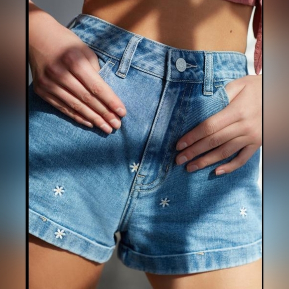 Pacsun Daisy Women's Blue Denim‎ Shorts - Picture 1 of 7